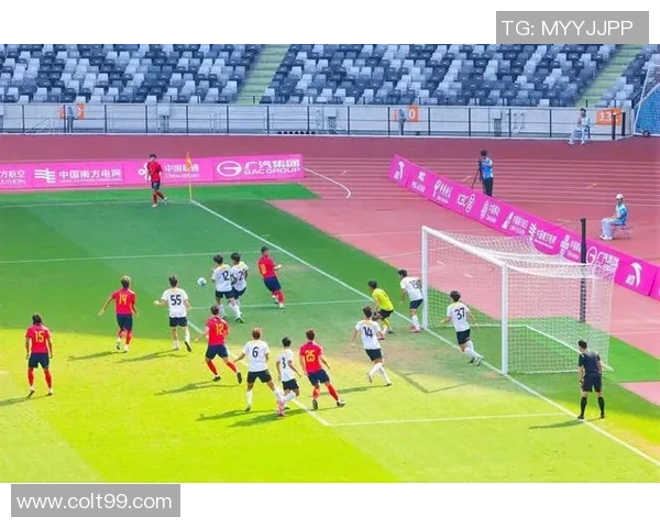 体育早报：今日篮球足球热点新闻